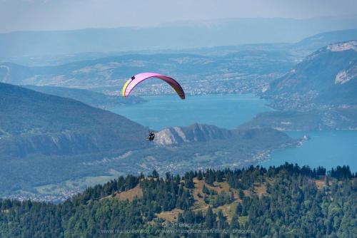 Le lac d&#039;Annecy est à un peu plus d&#039;une heure de route !